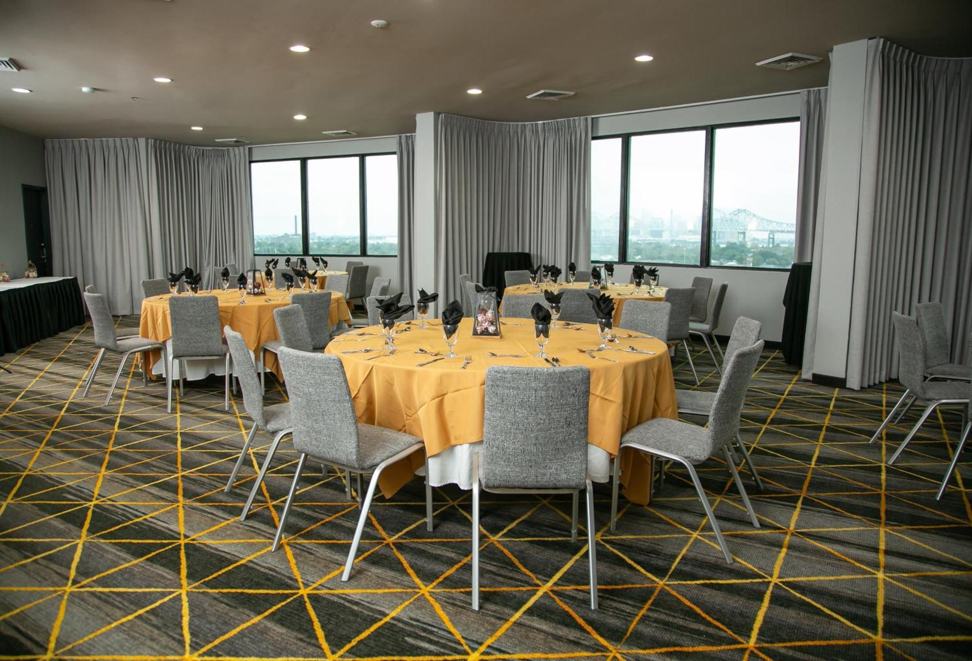 Holiday Inn New Orleans West Bank Tower By Ihg Gretna Exterior foto